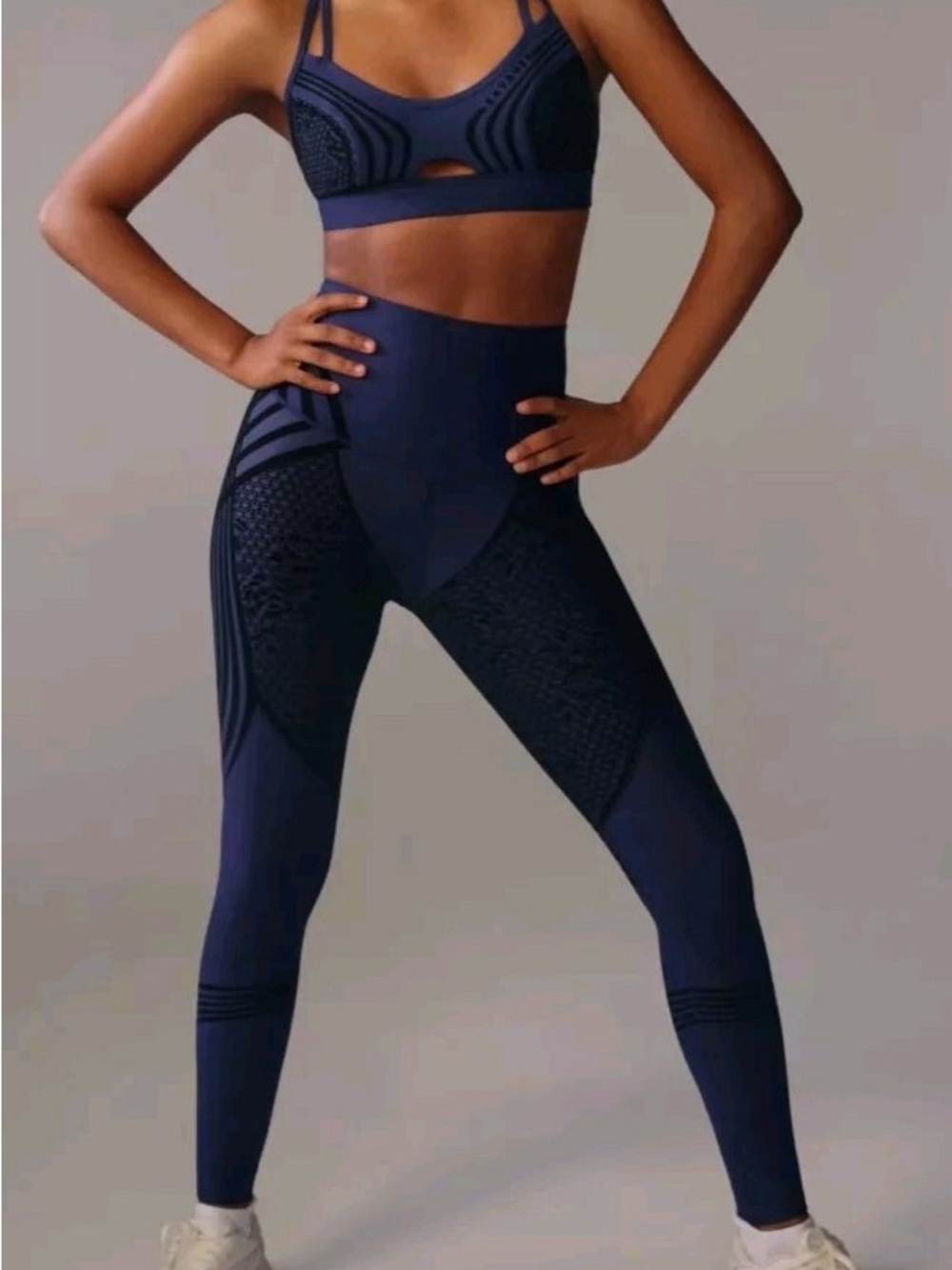 Savage X Fenty Sport Blue Velvet Detail Leggings – Size Small